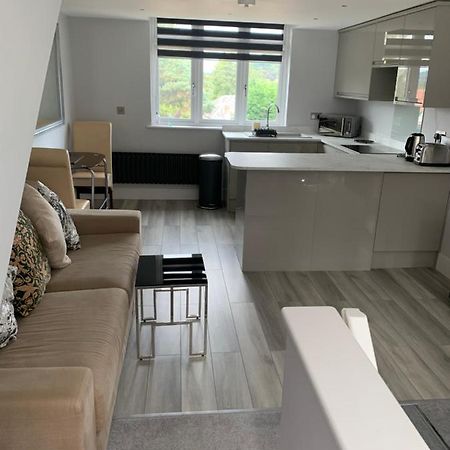 Cosy Beautiful One Bedroom Flat Dorking Exterior photo